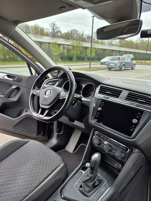 Volkswagen Tiguan 2020r.  DSG ACC stan BDB salon PL