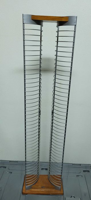 Movel para 44 DVD