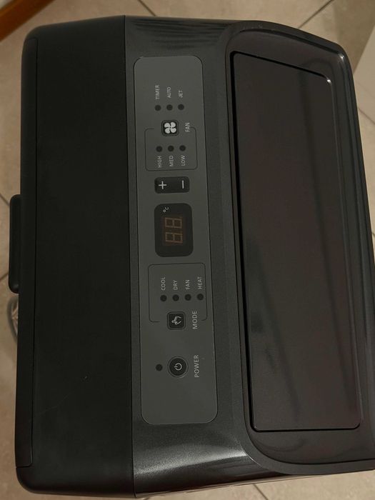 Ar condicionado portátil Whirlpool PACF212HP W 12, com capacidade de 12.000 BTU + manga para janela