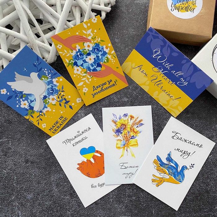 Листівки, міні-листівки, бірки, в асортименті