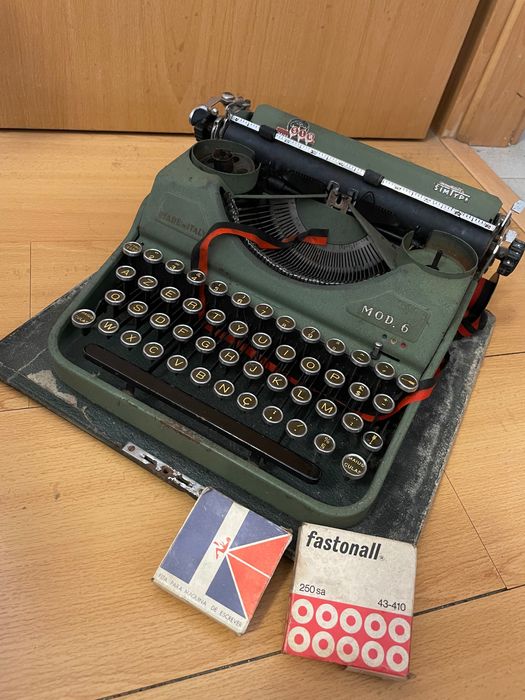 Máquina de escrever