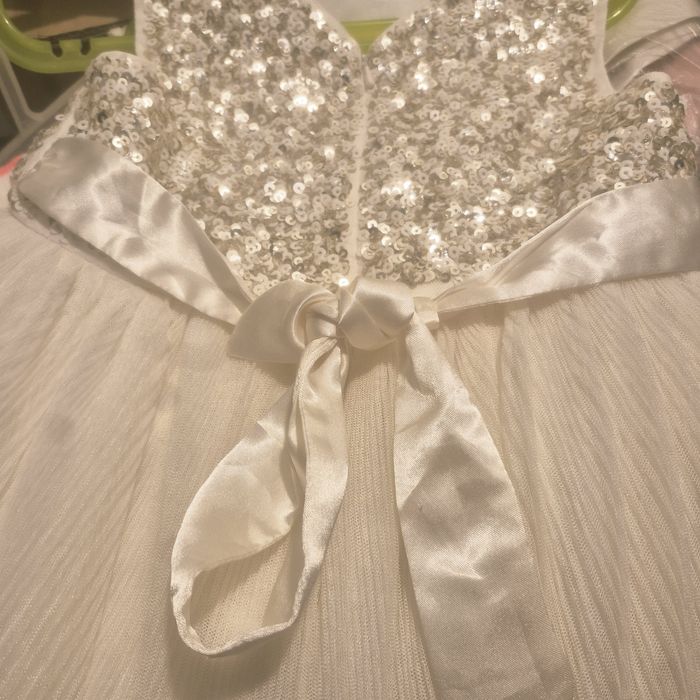 Next roz110 Biała, piękna.