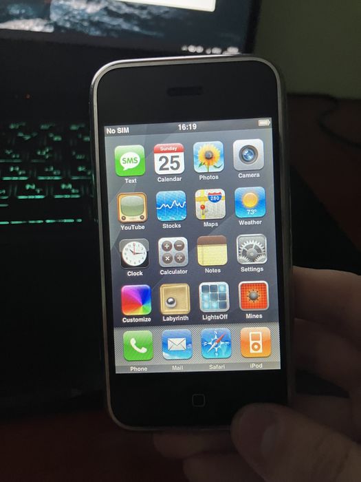 iPHONE 2G 8GB раритет