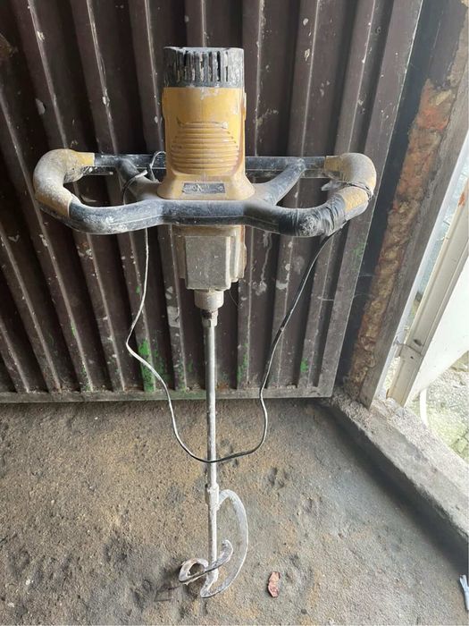 Misturador de massa em bom estado