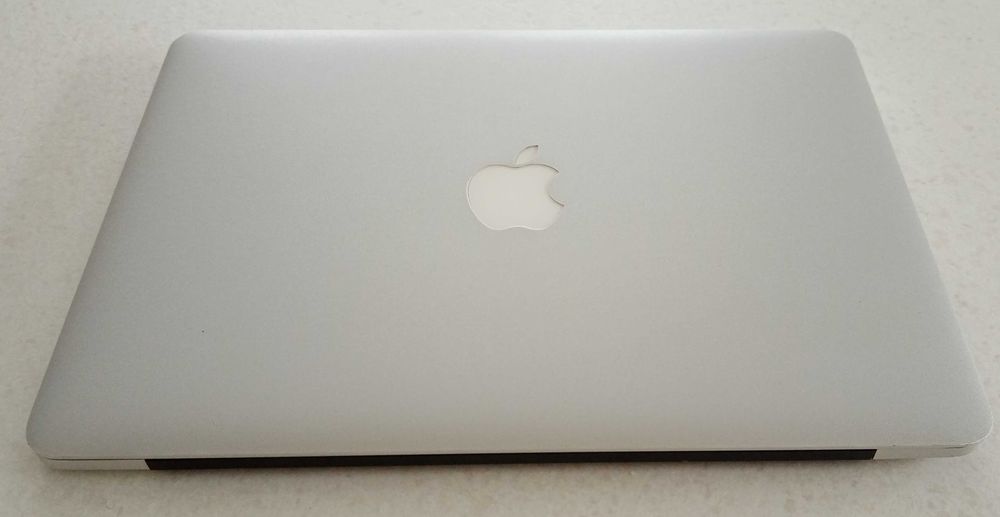 MacBook Pro Retina, 13", Late 2013 + capa + mala