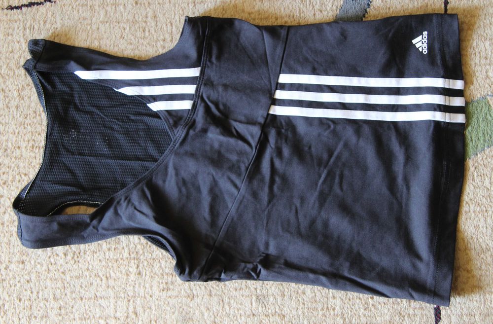 bluzeczka sportowa adidas na ramiączkach czarna rozmiar S