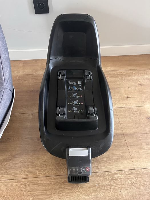 Fotelik Maxi Cosi 2way Pearl 9-18 kg+Baza 2wayFix 0-18 kg Isofix
