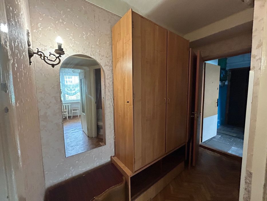 Продаж 2-кімн квартири (Дарницька площа, метро Дарниця)