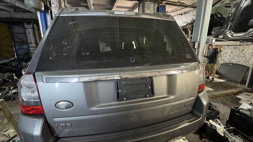 Задня ляда кришка багажника Land Rover Freelander 2 usa