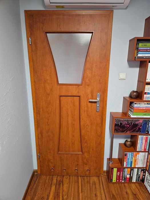 Drzwi wewnętrzne używane po demontażu, kolor calvados, 80