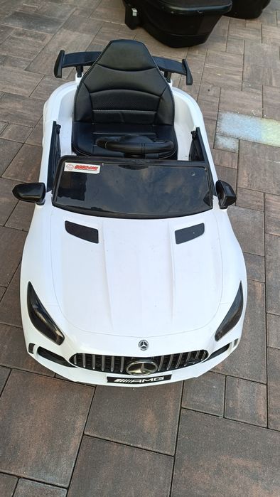 Autko elektryczne Mercedes