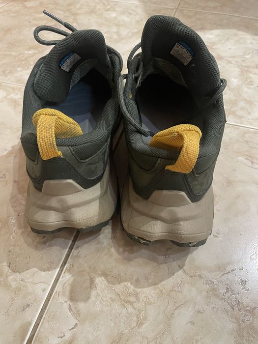 Чоловіче  взуття Hoka Anacapa Low GTX  41,5 розмір