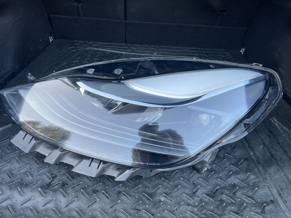 Фара/фари tesla model 3 , Y
