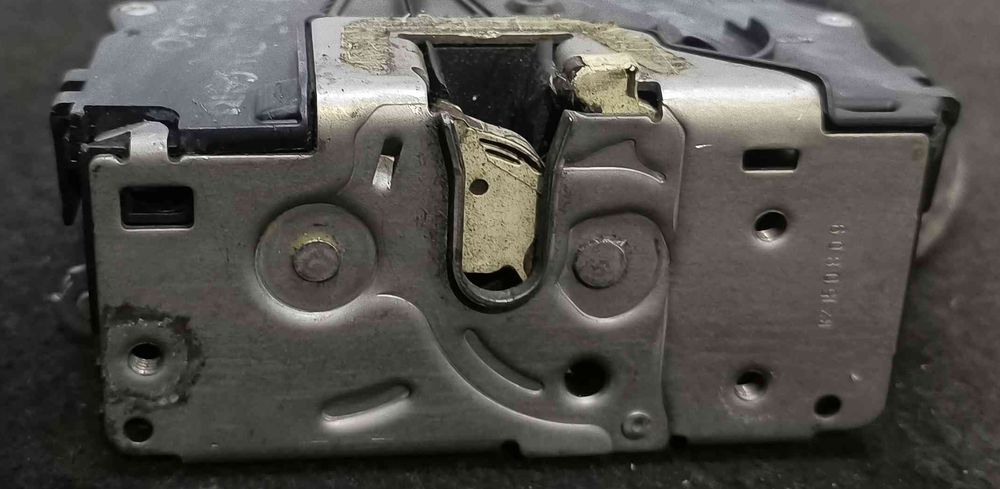 Fechadura / Fecho Porta Trás Direito FIAT DUCATO Autocarro (244_) ano 2020
