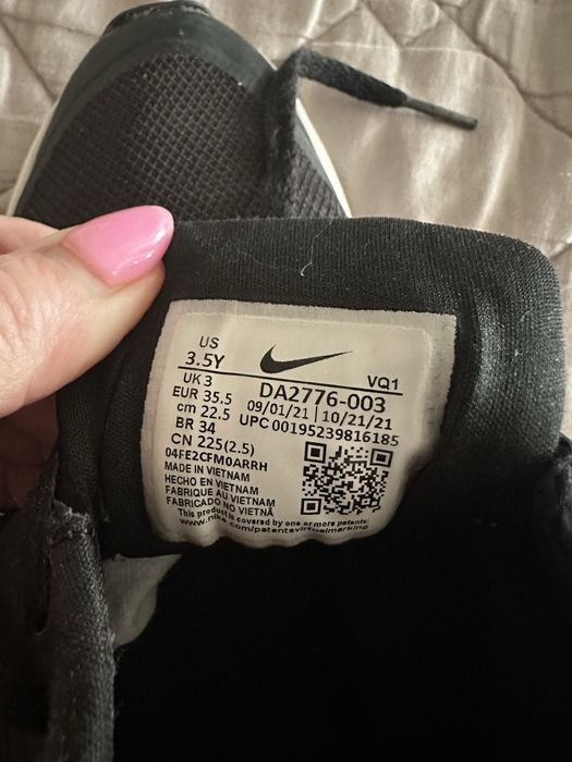 Кроссівки nike  найк