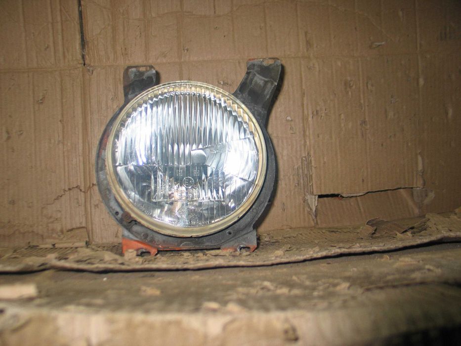 lampa przod reflektor kosz vw lt 1 I 75-86r. oryginal hella