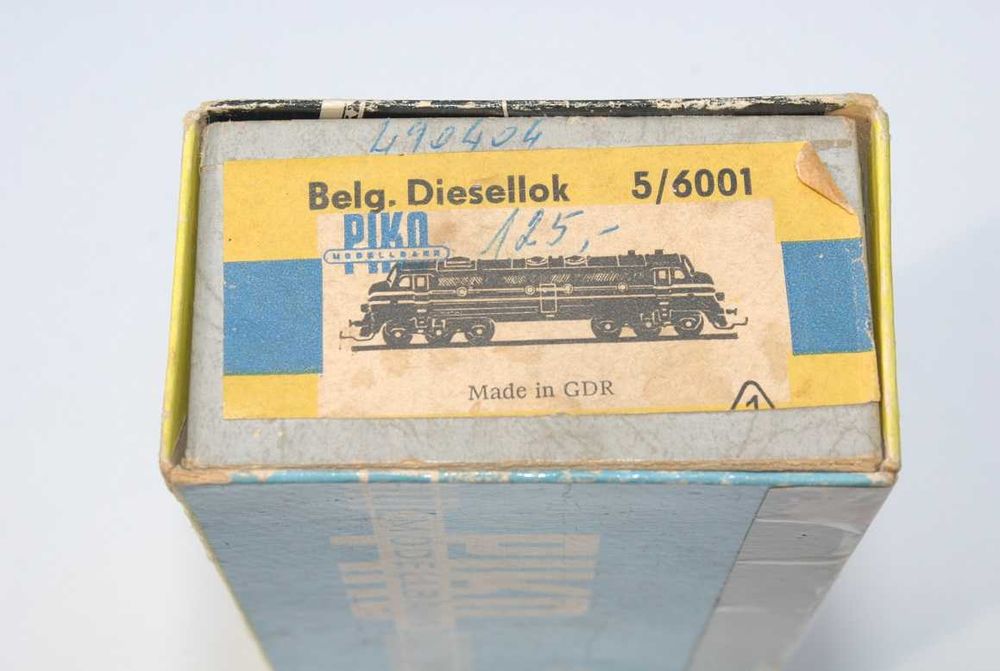 Stara zabawka Piko H0 - 5/6001 Lokomotywa antyk