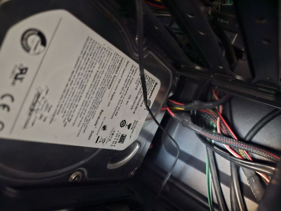 PC - B550 - Ryzen 3600 - 16GB 3200 DDR4 - 500GB + 2TB - GTX 1070 8GB