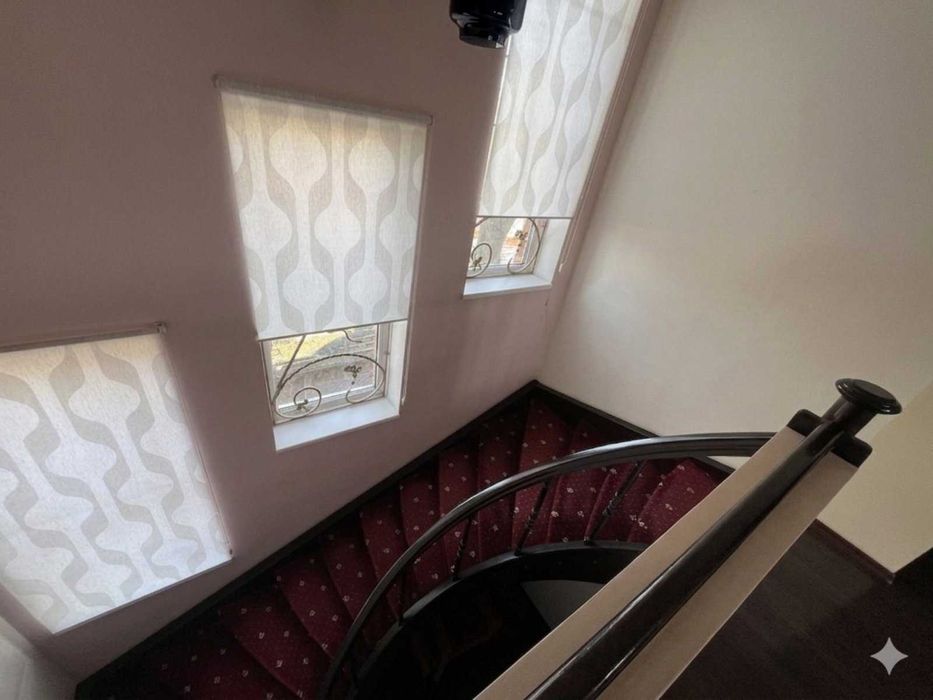 Дом для семьи в центре