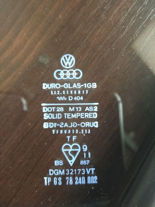 Форточки до АУДІ 80 В2