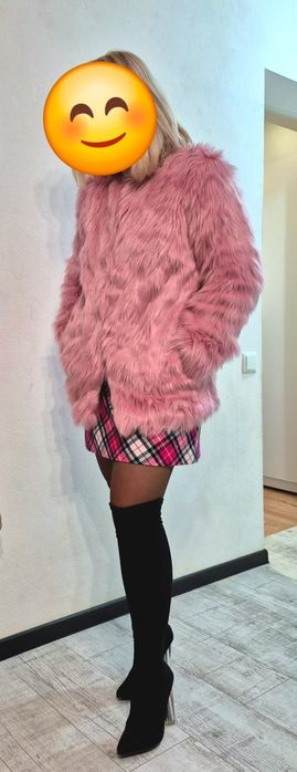 Шуба штучна. Шуба искусственная. Шуба Барбі. Колір Барбі.