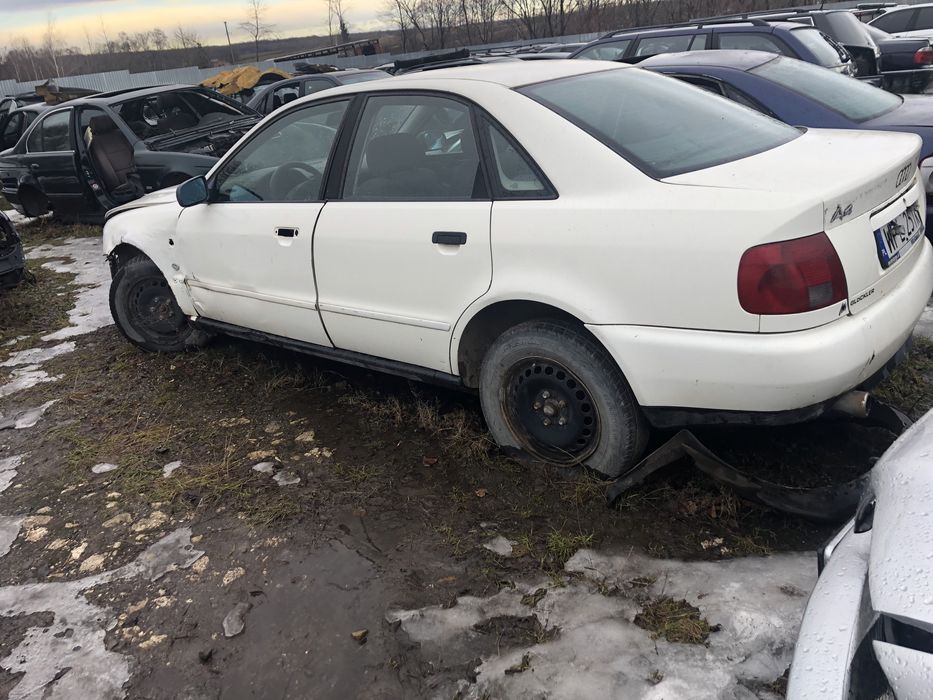 Запчастини розборка ауді а4 б5 1.6 1.8 1.9 2.5 двері