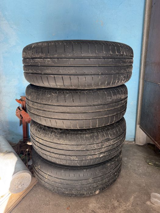 Продам колеса ( диски з резиною ) 195/65/R15