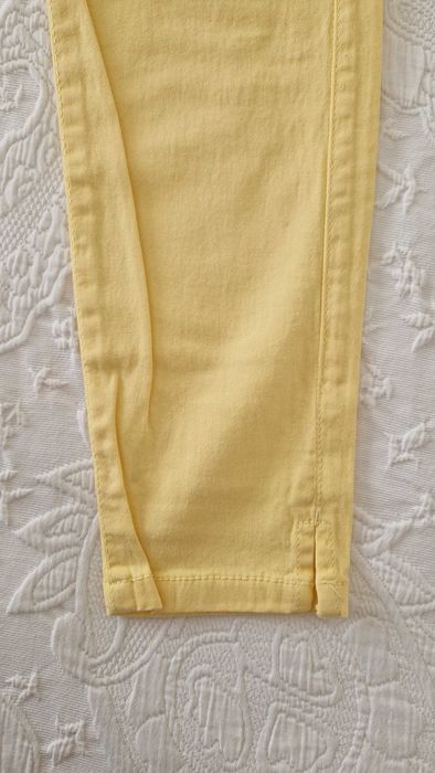 Calças de ganga amarelo canário, Lefties, tamanho 38