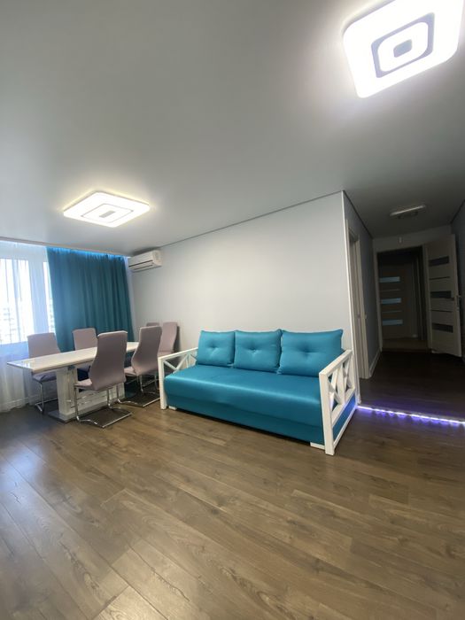 Продам 4 квартиру, пр. Л. Свободы 39, м. « Победа»