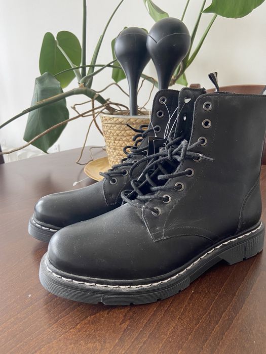 Buty przejsciowe skorzane nowe 39