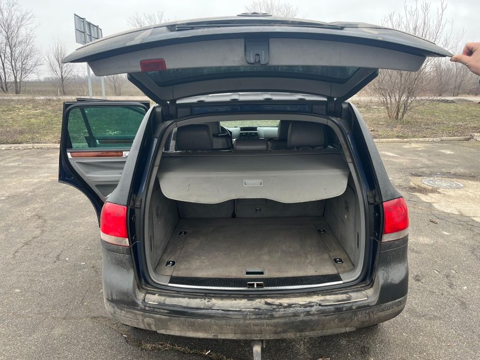 Продам Wolkswagen Touareg 2.5 TDI