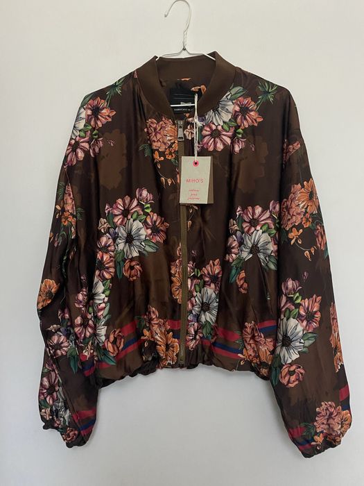Brązowa bomberka w kwiaty Miho’s Made in Italy