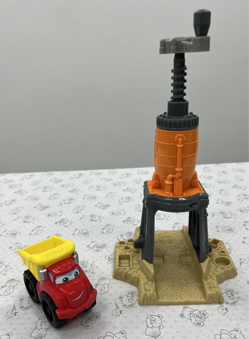 Play-Doh Zestaw budowlany z autkiem Hasbro