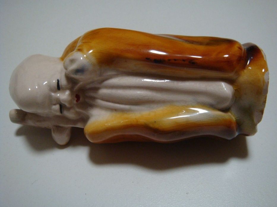 Статуэтка Старик с посохом, фаянс, старый Китай, 12 см