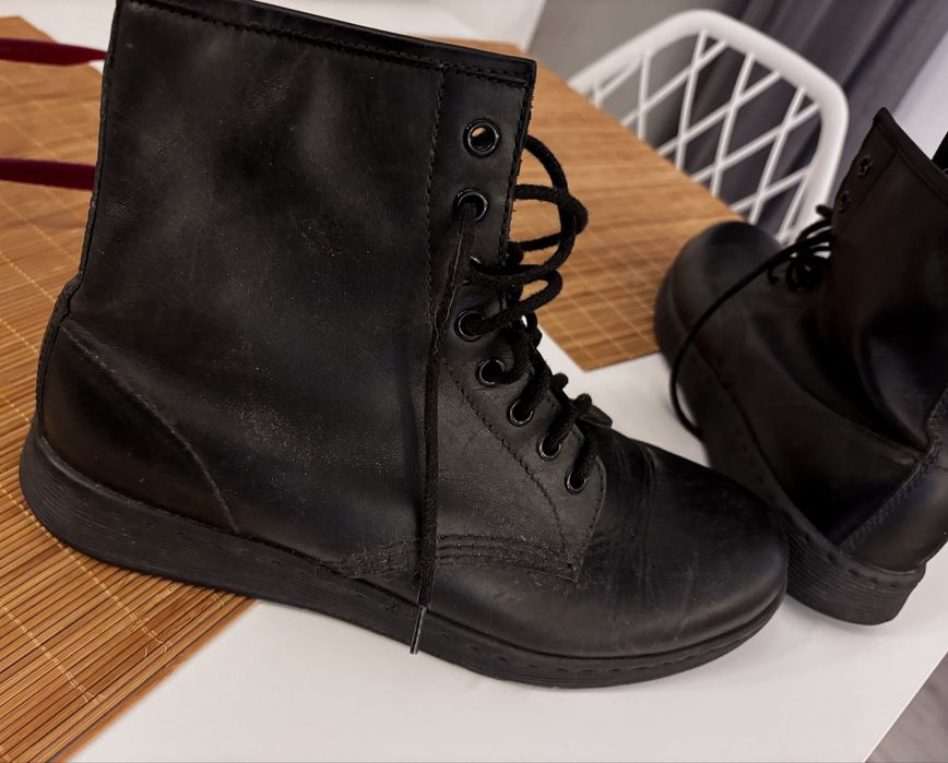 Dr Martens . Stan bdb. Unisex. 43