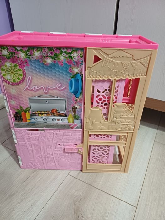 Kompaktowy domek Barbie
