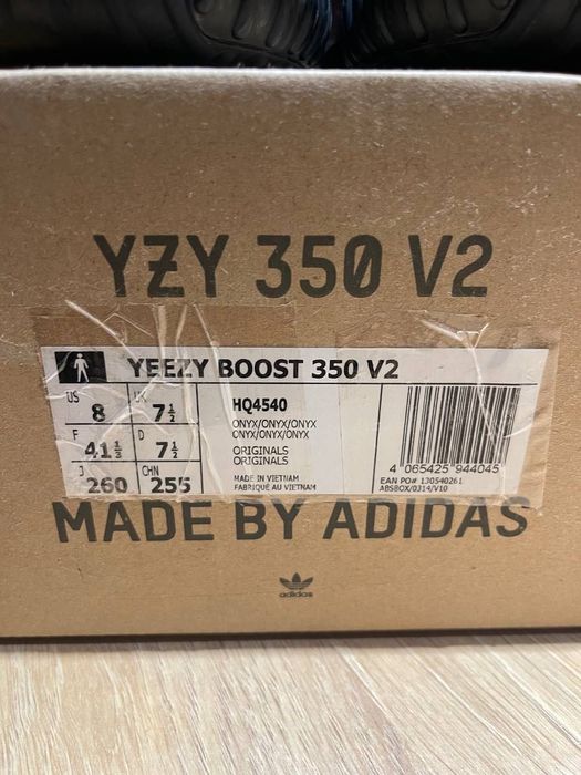 adidas Yeezy boost 350 v2 Onyx 41 black white carbon