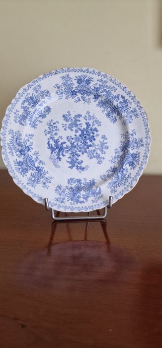 Prato antigo de 22 cm