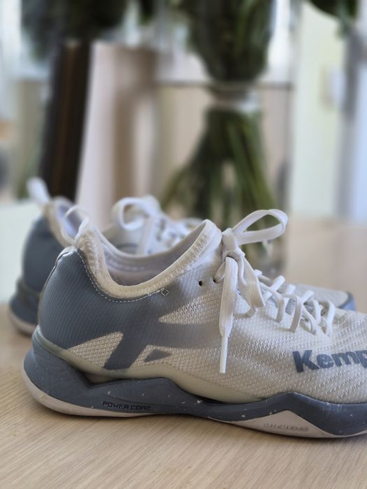 Кросівки для гандболу та залу бренду Kempa, модель Wing Lite 2.0