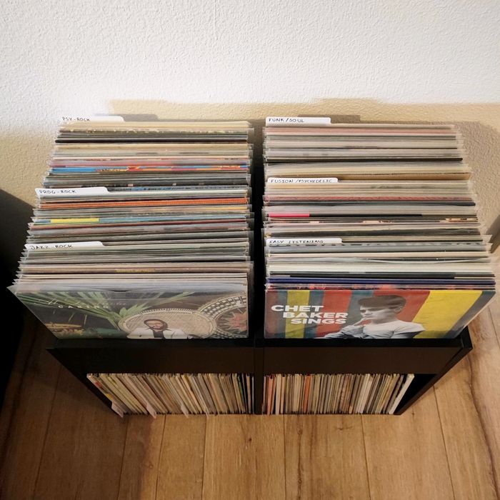 Móvel / Expositor para discos de vinil