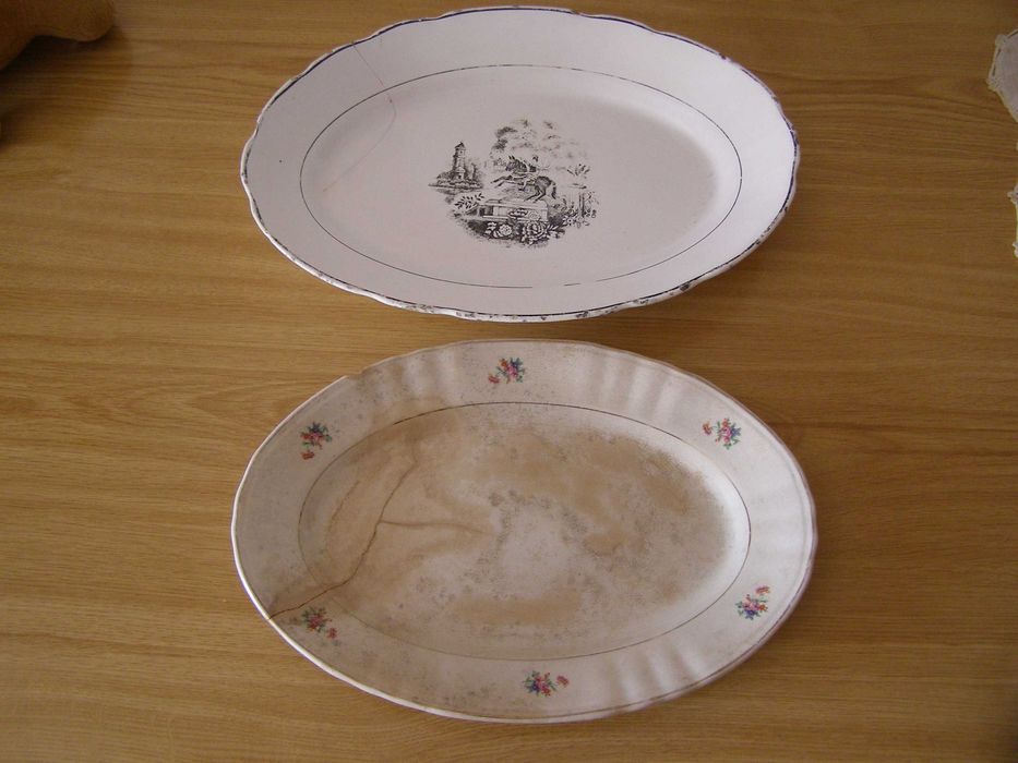 Pratos e travessas antigos para decoração