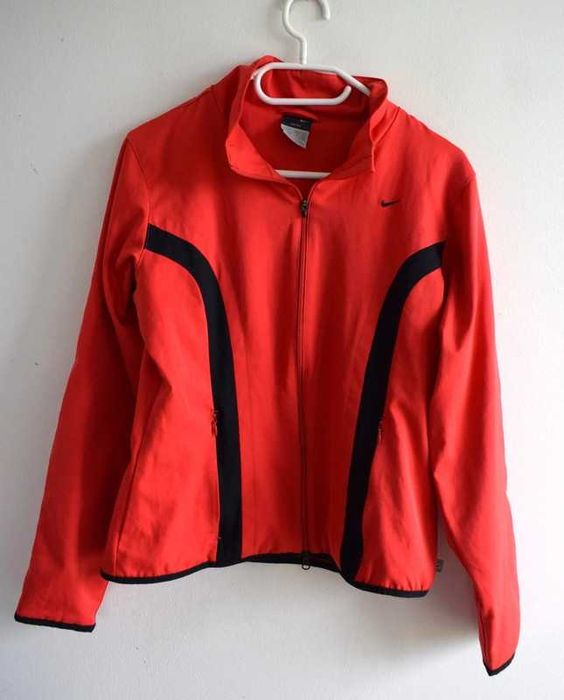 Nike czerwona wiatrówka kurtka bluza 36 s