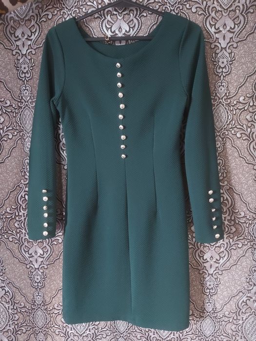 Плаття сукня з поясом в заді декоративні гудзики