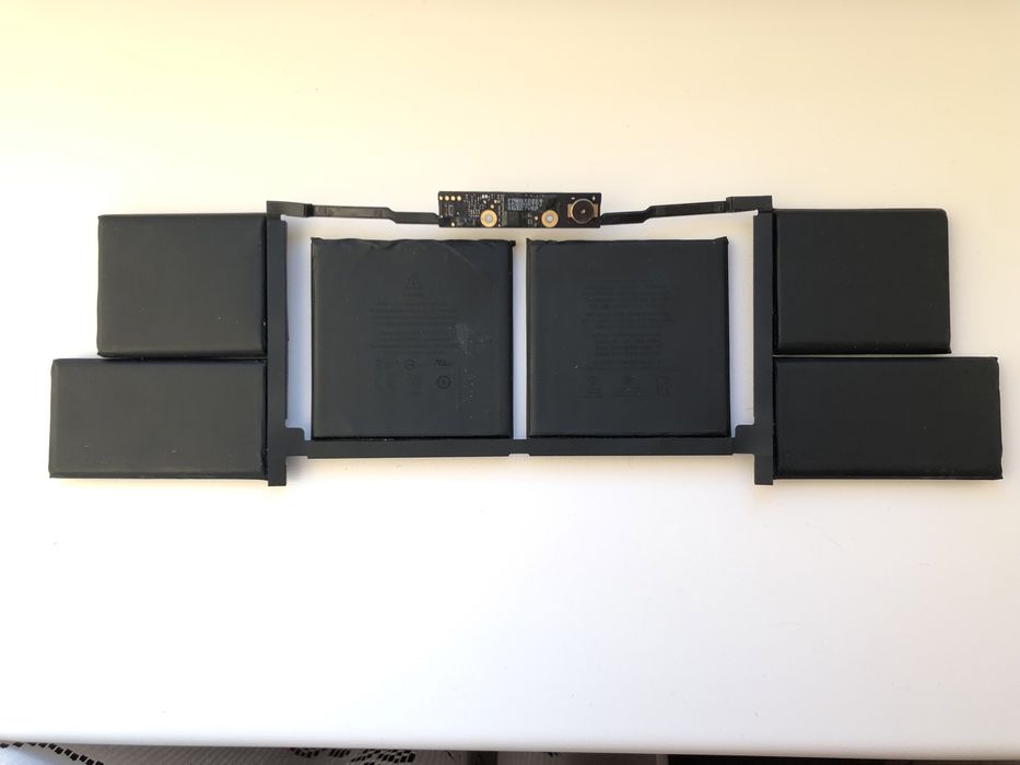 Батарея A1953 Macbook 1990 на запчастини