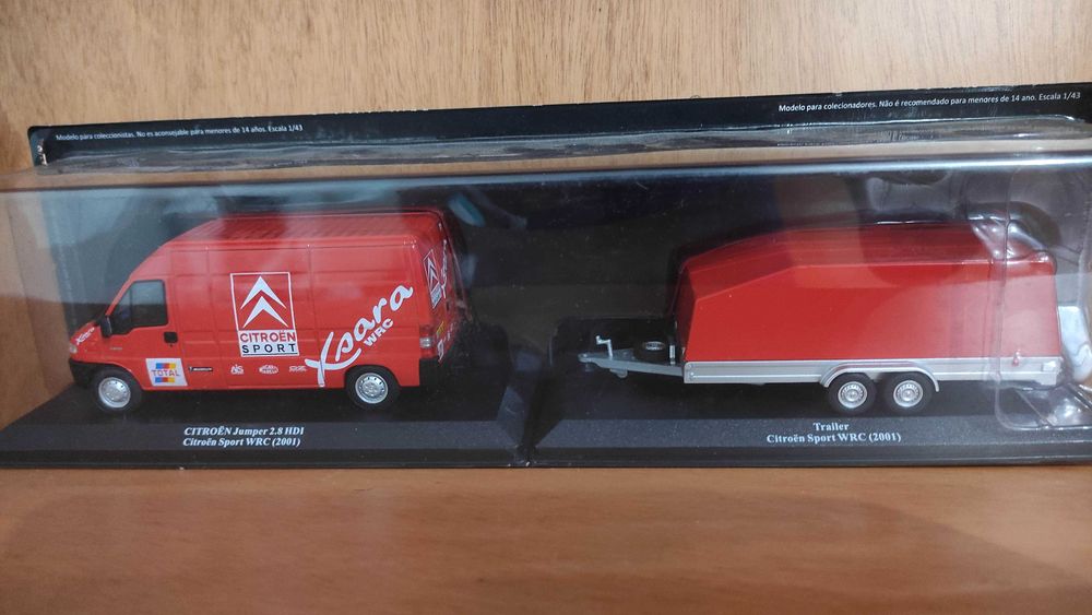 Miniatura Citroen Sport WRC 2001 + atrelado Rally