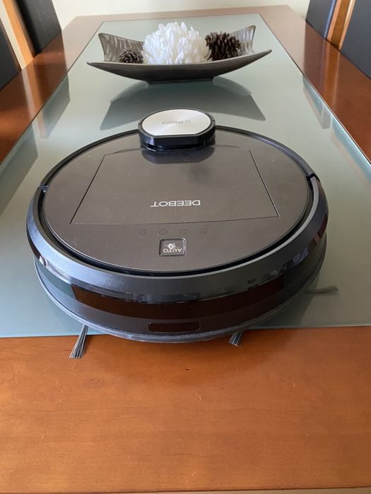 Aspirador Ecovacs R95.