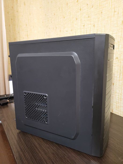 Продам системний блок AMD-6300 /ASUS M5A97 /GIGABYTE HD7870 / DDR3 8Gb