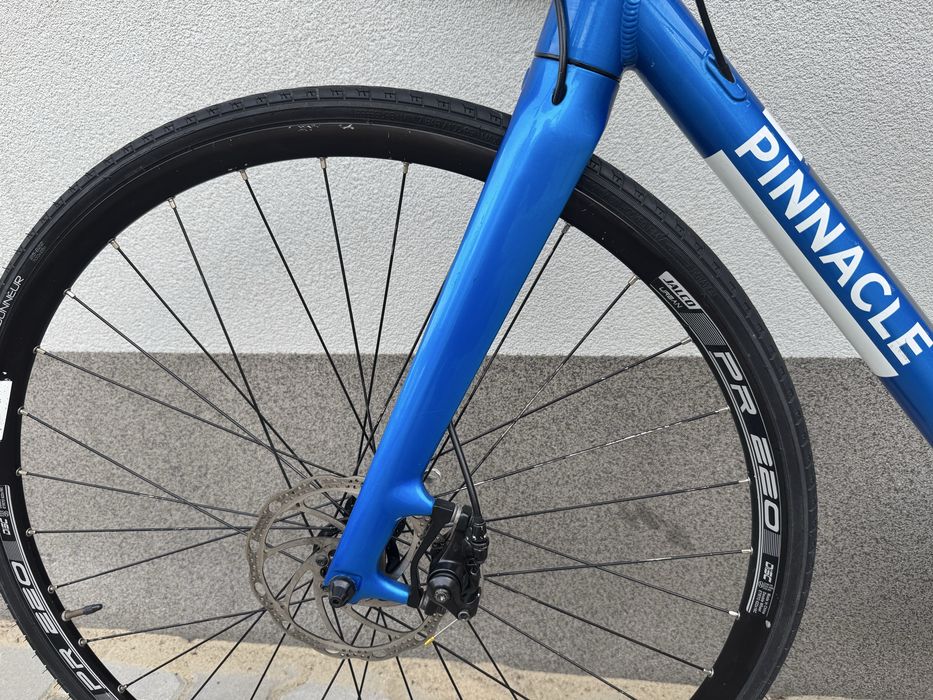 Rower szosowy PINNACLE DOLOMITE R52.5 Claris Disc
