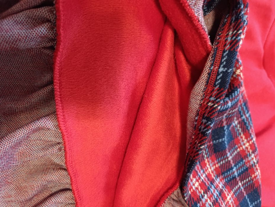 Тепленька сукня Некст на 4-5 років