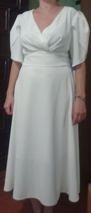 Плаття нове білого кольору